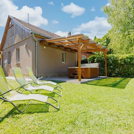 Wild Grape By Interhome Casa vacanze Balatonmáriafürdő